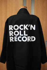 はっぴ 制作事例 裏面　ロックンロール